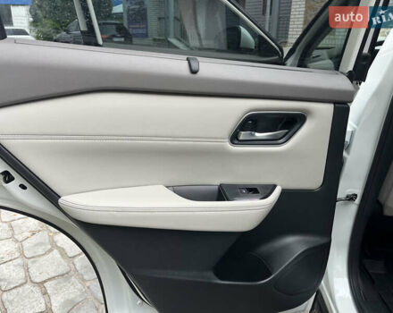 Белый Ниссан Rogue, объемом двигателя 2.49 л и пробегом 142 тыс. км за 21900 $, фото 10 на Automoto.ua