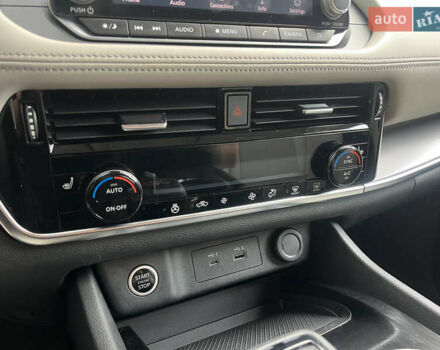 Белый Ниссан Rogue, объемом двигателя 2.49 л и пробегом 142 тыс. км за 21900 $, фото 34 на Automoto.ua