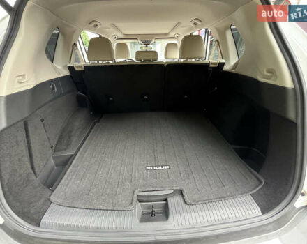 Белый Ниссан Rogue, объемом двигателя 2.49 л и пробегом 142 тыс. км за 21900 $, фото 18 на Automoto.ua