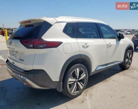 Белый Ниссан Rogue, объемом двигателя 2.49 л и пробегом 171 тыс. км за 6600 $, фото 3 на Automoto.ua