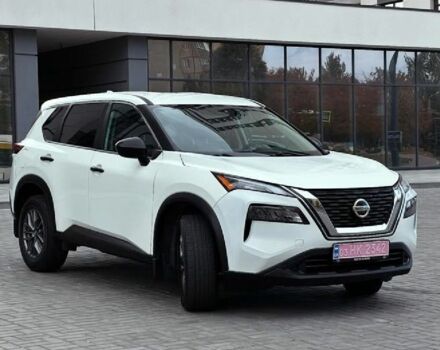 Белый Ниссан Rogue, объемом двигателя 2.5 л и пробегом 155 тыс. км за 19200 $, фото 2 на Automoto.ua