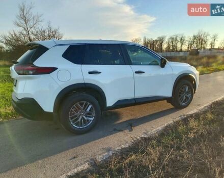 Белый Ниссан Rogue, объемом двигателя 2.49 л и пробегом 158 тыс. км за 18900 $, фото 3 на Automoto.ua