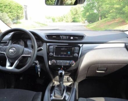 Белый Ниссан Rogue, объемом двигателя 2 л и пробегом 12 тыс. км за 16200 $, фото 9 на Automoto.ua