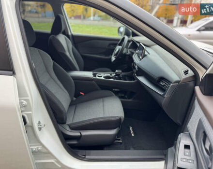 Білий Ніссан Rogue, об'ємом двигуна 2.5 л та пробігом 147 тис. км за 18900 $, фото 32 на Automoto.ua