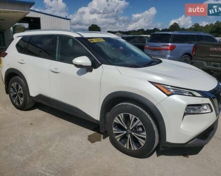 Белый Ниссан Rogue, объемом двигателя 2.49 л и пробегом 189 тыс. км за 5500 $, фото 3 на Automoto.ua