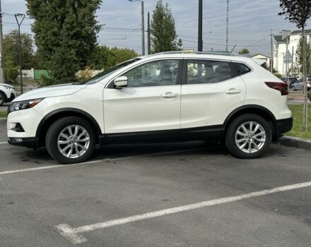 Белый Ниссан Rogue, объемом двигателя 2 л и пробегом 84 тыс. км за 16500 $, фото 4 на Automoto.ua