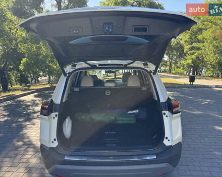 Белый Ниссан Rogue, объемом двигателя 2.49 л и пробегом 80 тыс. км за 25500 $, фото 10 на Automoto.ua