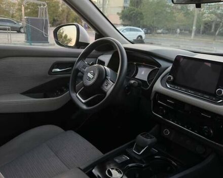 Белый Ниссан Rogue, объемом двигателя 2.5 л и пробегом 70 тыс. км за 22999 $, фото 2 на Automoto.ua