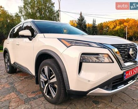 Белый Ниссан Rogue, объемом двигателя 2.49 л и пробегом 85 тыс. км за 24999 $, фото 3 на Automoto.ua