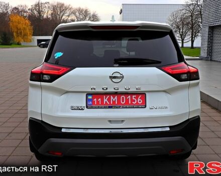 Белый Ниссан Rogue, объемом двигателя 2.5 л и пробегом 83 тыс. км за 22555 $, фото 4 на Automoto.ua
