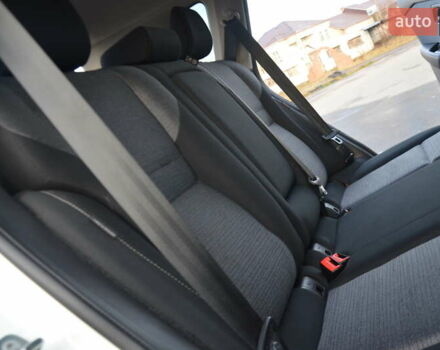 Білий Ніссан Rogue, об'ємом двигуна 2.5 л та пробігом 187 тис. км за 18150 $, фото 52 на Automoto.ua