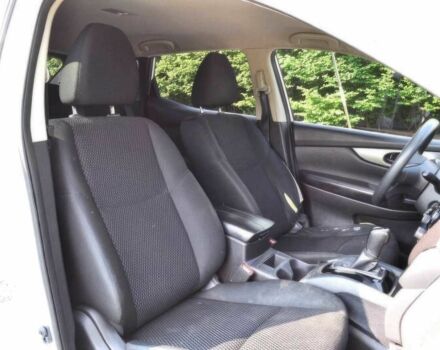 Белый Ниссан Rogue, объемом двигателя 2 л и пробегом 12 тыс. км за 16200 $, фото 8 на Automoto.ua