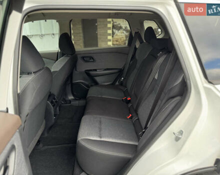 Білий Ніссан Rogue, об'ємом двигуна 2.5 л та пробігом 147 тис. км за 18900 $, фото 36 на Automoto.ua