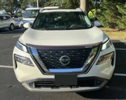 Белый Ниссан Rogue, объемом двигателя 2.5 л и пробегом 27 тыс. км за 6000 $, фото 1 на Automoto.ua