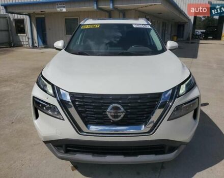 Белый Ниссан Rogue, объемом двигателя 2.49 л и пробегом 189 тыс. км за 5500 $, фото 4 на Automoto.ua