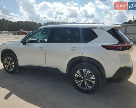 Белый Ниссан Rogue, объемом двигателя 2.49 л и пробегом 189 тыс. км за 5500 $, фото 1 на Automoto.ua