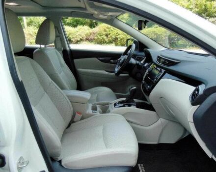 Белый Ниссан Rogue, объемом двигателя 2 л и пробегом 18 тыс. км за 4800 $, фото 10 на Automoto.ua