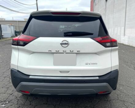 Белый Ниссан Rogue, объемом двигателя 2.5 л и пробегом 16 тыс. км за 14000 $, фото 6 на Automoto.ua