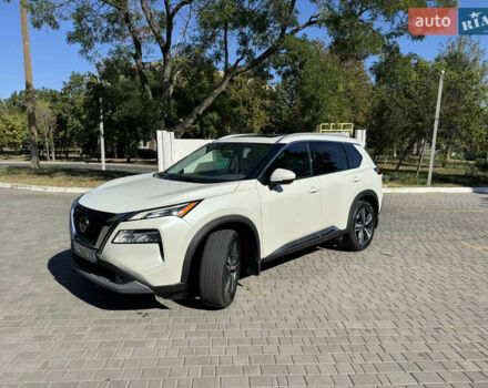 Белый Ниссан Rogue, объемом двигателя 2.49 л и пробегом 80 тыс. км за 25500 $, фото 1 на Automoto.ua