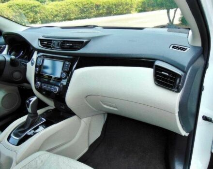 Белый Ниссан Rogue, объемом двигателя 2 л и пробегом 18 тыс. км за 4800 $, фото 11 на Automoto.ua