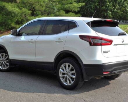 Белый Ниссан Rogue, объемом двигателя 2 л и пробегом 12 тыс. км за 16200 $, фото 3 на Automoto.ua