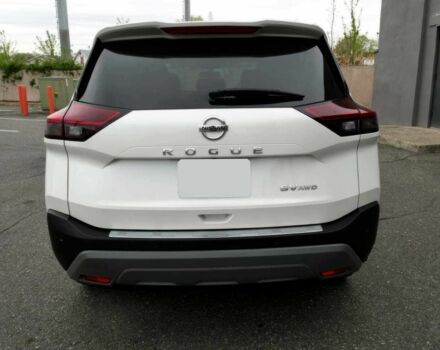 Белый Ниссан Rogue, объемом двигателя 2.5 л и пробегом 14 тыс. км за 12000 $, фото 6 на Automoto.ua