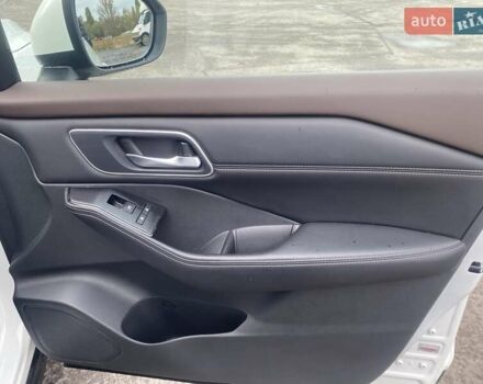 Білий Ніссан Rogue, об'ємом двигуна 2.49 л та пробігом 138 тис. км за 24990 $, фото 9 на Automoto.ua