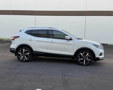 Белый Ниссан Rogue, объемом двигателя 2 л и пробегом 41 тыс. км за 12000 $, фото 2 на Automoto.ua