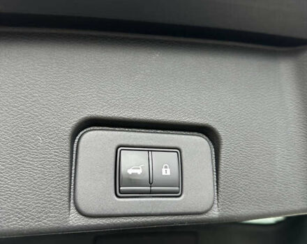 Белый Ниссан Rogue, объемом двигателя 1.5 л и пробегом 56 тыс. км за 23500 $, фото 30 на Automoto.ua