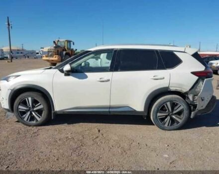 Белый Ниссан Rogue, объемом двигателя 1.5 л и пробегом 80 тыс. км за 16000 $, фото 13 на Automoto.ua