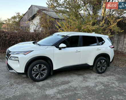 Белый Ниссан Rogue, объемом двигателя 1.5 л и пробегом 36 тыс. км за 20500 $, фото 4 на Automoto.ua