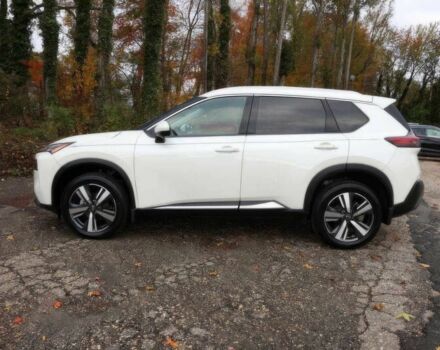 Белый Ниссан Rogue, объемом двигателя 1.5 л и пробегом 27 тыс. км за 20000 $, фото 4 на Automoto.ua