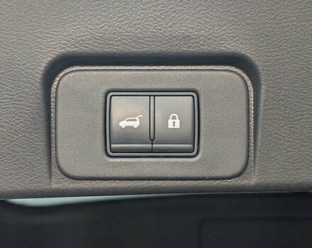 Білий Ніссан Rogue, об'ємом двигуна 1.5 л та пробігом 44 тис. км за 21500 $, фото 18 на Automoto.ua