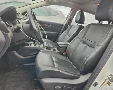 Білий Ніссан Rogue, об'ємом двигуна 2 л та пробігом 41 тис. км за 5000 $, фото 6 на Automoto.ua