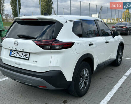 Білий Ніссан Rogue, об'ємом двигуна 2.49 л та пробігом 65 тис. км за 23500 $, фото 6 на Automoto.ua