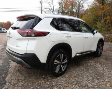 Белый Ниссан Rogue, объемом двигателя 1.5 л и пробегом 27 тыс. км за 20000 $, фото 7 на Automoto.ua