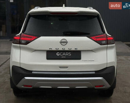 Білий Ніссан Rogue, об'ємом двигуна 1.5 л та пробігом 93 тис. км за 28500 $, фото 4 на Automoto.ua