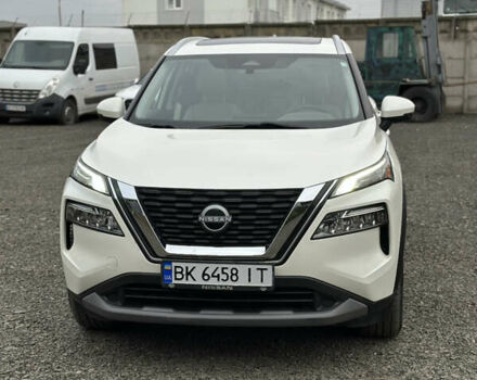 Белый Ниссан Rogue, объемом двигателя 1.5 л и пробегом 56 тыс. км за 23500 $, фото 1 на Automoto.ua