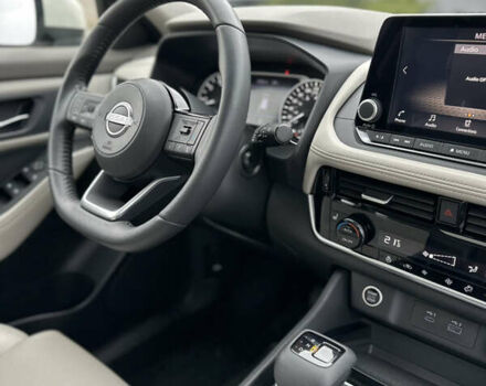 Белый Ниссан Rogue, объемом двигателя 1.5 л и пробегом 56 тыс. км за 23500 $, фото 25 на Automoto.ua