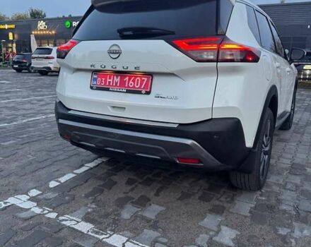 Белый Ниссан Rogue, объемом двигателя 0 л и пробегом 35 тыс. км за 24800 $, фото 7 на Automoto.ua