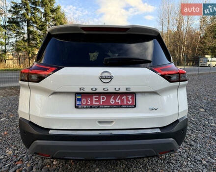 Белый Ниссан Rogue, объемом двигателя 1.5 л и пробегом 39 тыс. км за 21999 $, фото 93 на Automoto.ua