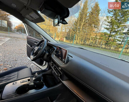 Белый Ниссан Rogue, объемом двигателя 1.5 л и пробегом 39 тыс. км за 21999 $, фото 40 на Automoto.ua