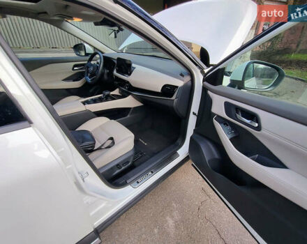 Білий Ніссан Rogue, об'ємом двигуна 1.5 л та пробігом 33 тис. км за 23800 $, фото 22 на Automoto.ua