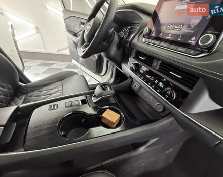 Белый Ниссан Rogue, объемом двигателя 1.5 л и пробегом 39 тыс. км за 21999 $, фото 59 на Automoto.ua