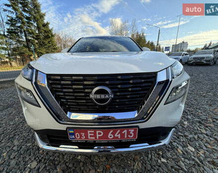 Белый Ниссан Rogue, объемом двигателя 1.5 л и пробегом 39 тыс. км за 21999 $, фото 3 на Automoto.ua
