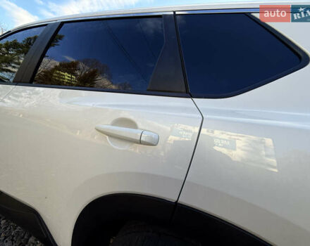 Белый Ниссан Rogue, объемом двигателя 1.5 л и пробегом 39 тыс. км за 21999 $, фото 96 на Automoto.ua