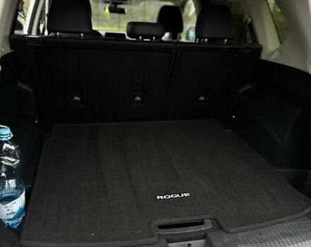 Белый Ниссан Rogue, объемом двигателя 1.5 л и пробегом 71 тыс. км за 25000 $, фото 26 на Automoto.ua