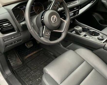 Белый Ниссан Rogue, объемом двигателя 1.5 л и пробегом 11 тыс. км за 27200 $, фото 3 на Automoto.ua