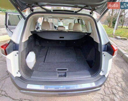 Білий Ніссан Rogue, об'ємом двигуна 1.5 л та пробігом 33 тис. км за 23800 $, фото 13 на Automoto.ua