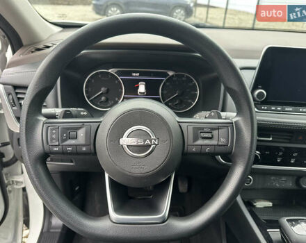 Білий Ніссан Rogue, об'ємом двигуна 1.5 л та пробігом 92 тис. км за 18900 $, фото 13 на Automoto.ua